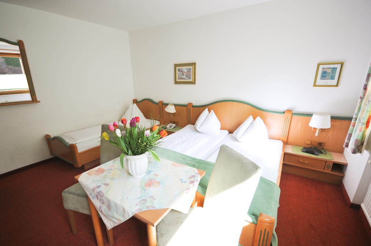 Ihre Pension Trauner Kaprun Exterior photo